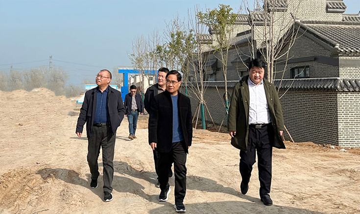 鄧紹宏、王輝、郭淮成一行蒞臨項(xiàng)目基地參觀考察